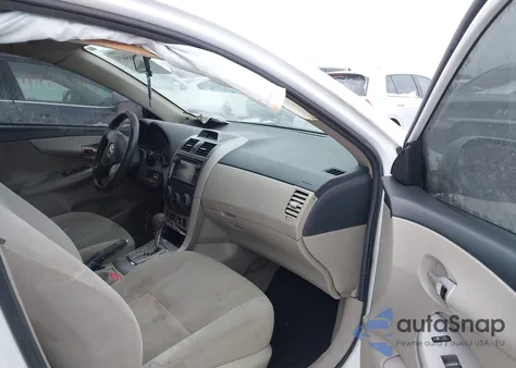 2013 Toyota Corolla Le z USA, uszkodzony, nr VIN 2T1BU4EE5DC938824